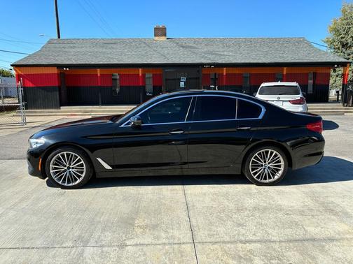 2017 BMW 530 530i