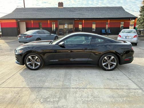2015 Ford Mustang V6