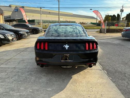 2015 Ford Mustang V6