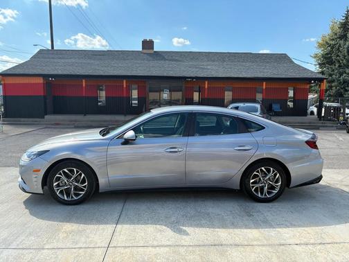 2021 Hyundai SONATA SEL