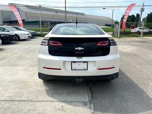 2012 Chevrolet Volt Base