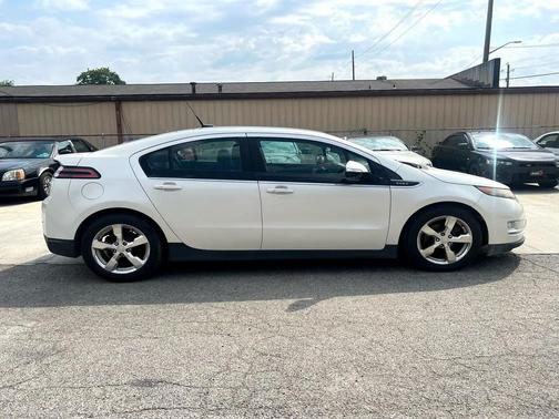 2012 Chevrolet Volt Base