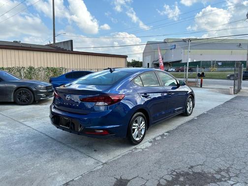 2020 Hyundai ELANTRA Limited