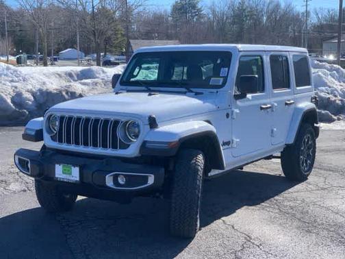2025 Jeep Wrangler 4-Door Sahara 4x4