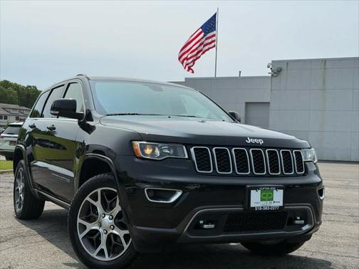 2018 Jeep Grand Cherokee Sterling Edition