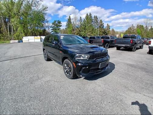 Diamond Black Clear-Coat Exterior Paint 2026 Dodge Durango GT Plus