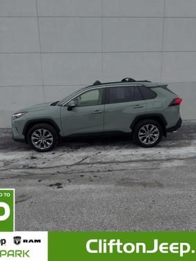 2023 Toyota RAV4 XLE Premium