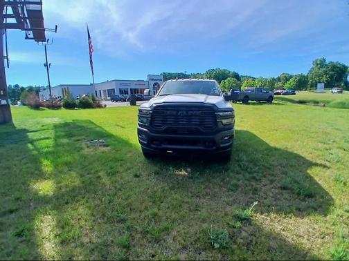 Bright White Clear-Coat Exterior Paint 2026 RAM 2500 Tradesman Regular Cab 4x4 8' Box