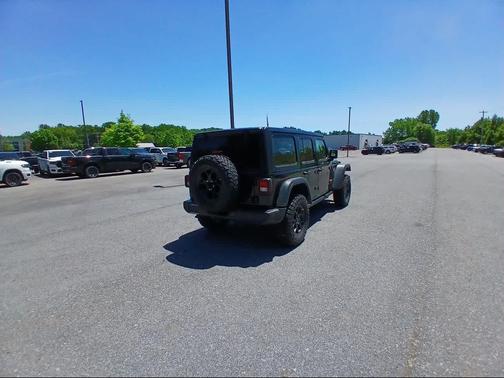 Black Clear-Coat Exterior Paint 2026 Jeep Wrangler Willys