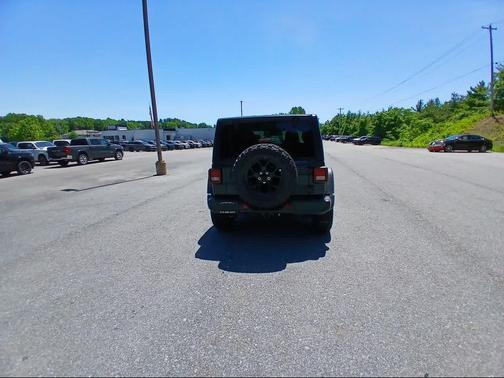 Black Clear-Coat Exterior Paint 2026 Jeep Wrangler Willys