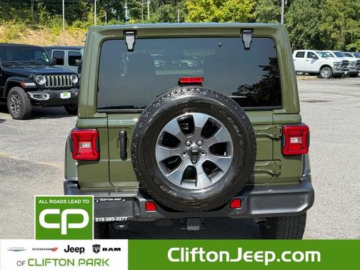 2023 Jeep Wrangler 4-Door Sahara 4x4