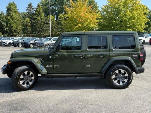 2023 Jeep Wrangler 4-Door Sahara 4x4
