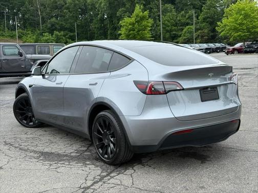 2024 Tesla Model Y Long Range Dual Motor All-Wheel Drive