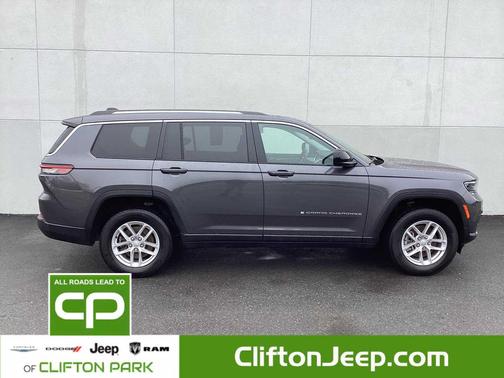 2022 Jeep Grand Cherokee L Laredo