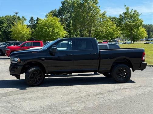 2023 RAM 2500 Big Horn Crew Cab 4x4 6'4' Box