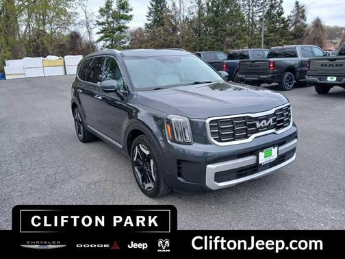 Gravity Gray 2024 Kia Telluride S