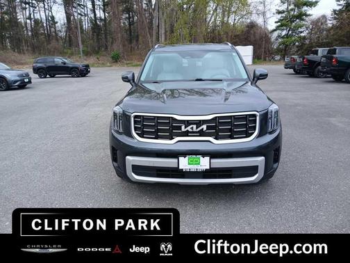 Gravity Gray 2024 Kia Telluride S