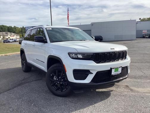 2025 Jeep Grand Cherokee Altitude