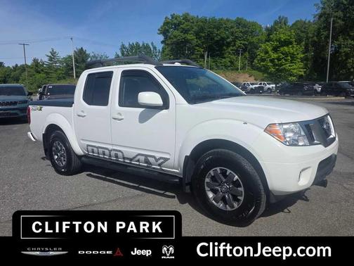 Glacier White 2017 Nissan Frontier PRO-4X