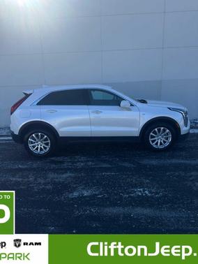 2022 Cadillac XT4 Luxury