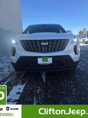 2022 Cadillac XT4 Luxury