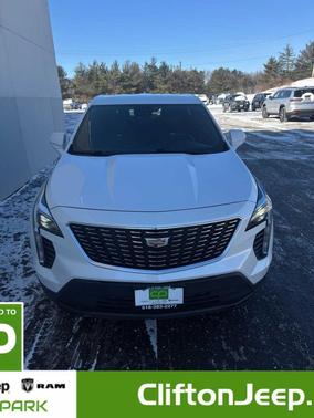 2022 Cadillac XT4 Luxury
