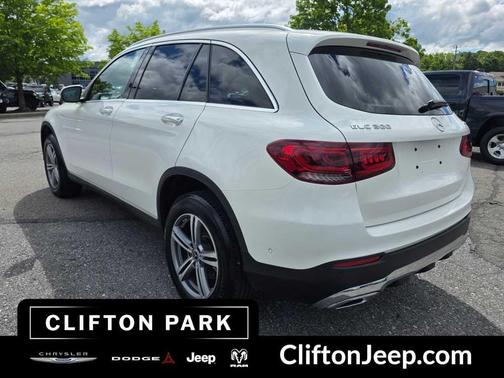 Polar White 2022 Mercedes-Benz GLC 300 4MATIC