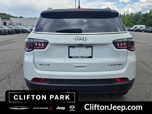 Bright White Clearcoat 2022 Jeep Compass Limited
