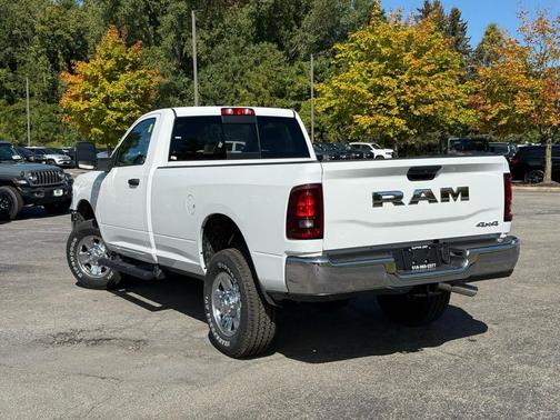 2025 RAM 2500 Tradesman Regular Cab 4x4 8' Box