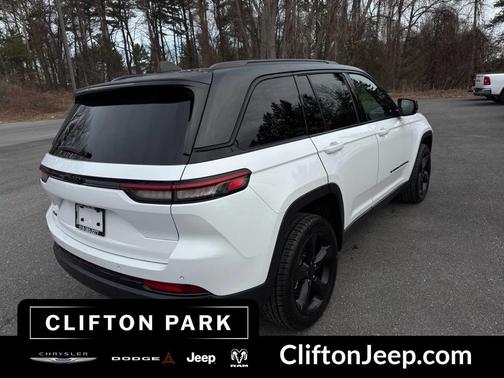 2023 Jeep Grand Cherokee Altitude