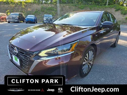 Garnet Pearl Metallic 2024 Nissan Altima 2.5 SV