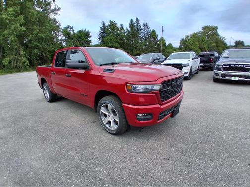Molten Red Pearlcoat 2026 RAM 1500 Express