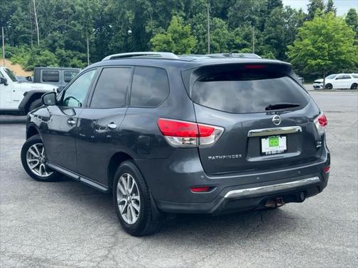 2014 Nissan Pathfinder SV