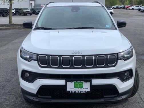 2022 Jeep Compass Latitude Lux