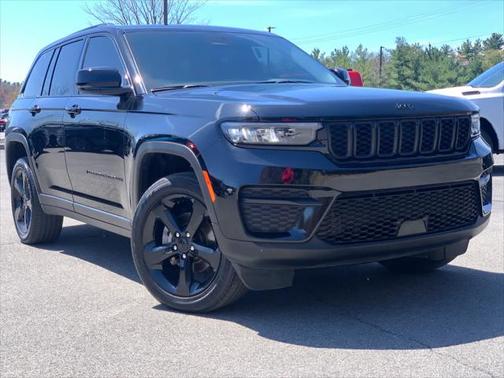 2023 Jeep Grand Cherokee Altitude