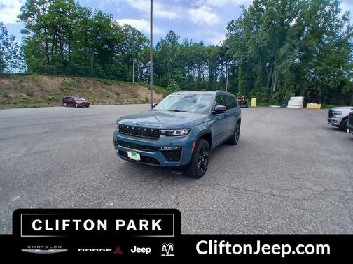 Steel Blue Exterior Paint 2026 Jeep Grand Cherokee Limited