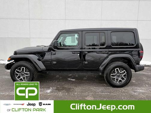 2025 Jeep Wrangler 4-Door Sahara 4x4