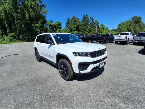 Bright White Clearcoat 2026 Jeep Grand Cherokee L Altitude