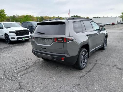 Sting-Gray Clear-Coat Exterior Paint 2026 Jeep Cherokee Laredo