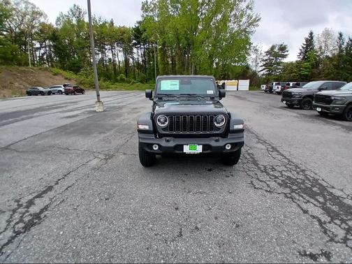 Black Clear-Coat Exterior Paint 2026 Jeep Wrangler Sport S