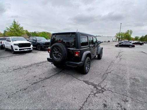 Black Clear-Coat Exterior Paint 2026 Jeep Wrangler Sport S
