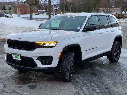 2025 Jeep Grand Cherokee Altitude