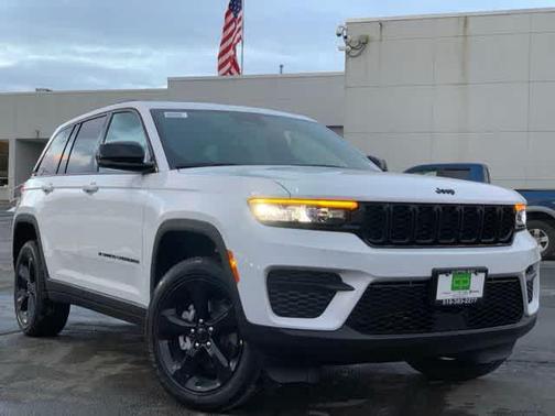 2025 Jeep Grand Cherokee Altitude