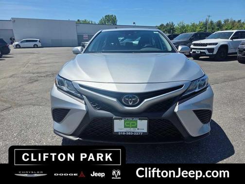 Celestial Silver Metallic 2020 Toyota Camry SE
