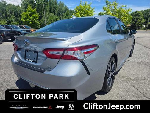 Celestial Silver Metallic 2020 Toyota Camry SE
