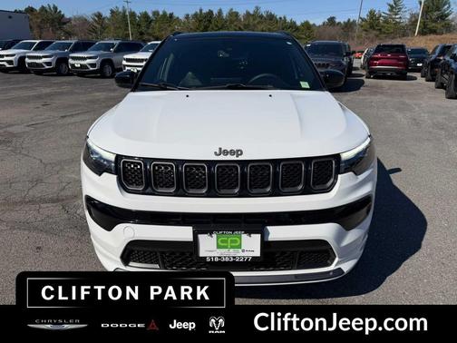 Bright White Clearcoat 2023 Jeep Compass High Altitude