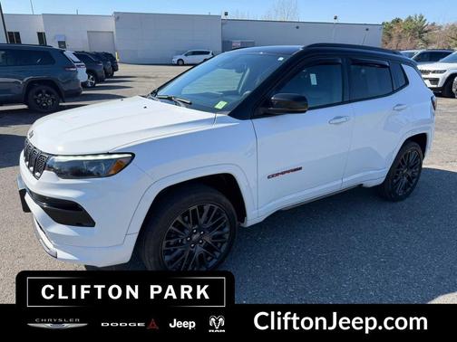 Bright White Clearcoat 2023 Jeep Compass High Altitude