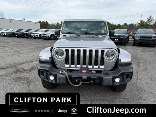 Billet Silver Metallic 2020 Jeep Gladiator Overland