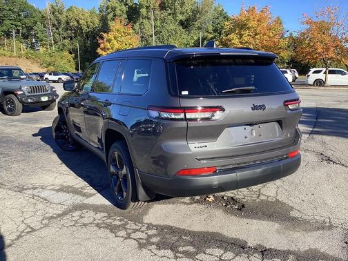 2025 Jeep Grand Cherokee Altitude