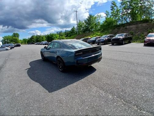 Sub-Zero Exterior Paint 2026 Dodge Charger R/T